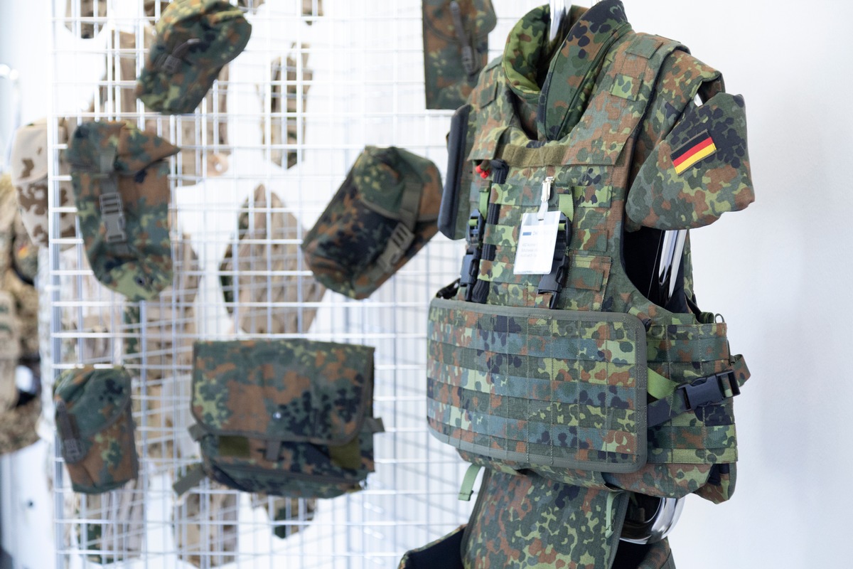 Bundeswehr investiert weiter in Bekleidung und persönliche Ausrüstung | Presseportal